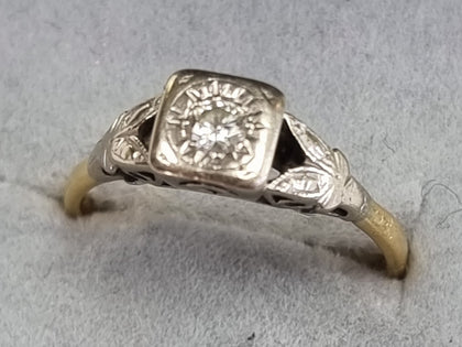 18ct Gold Diamond Ring Size 