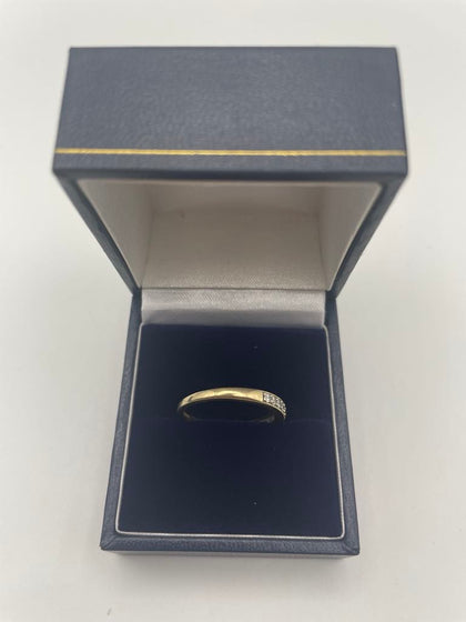 9ct gold diamond ring