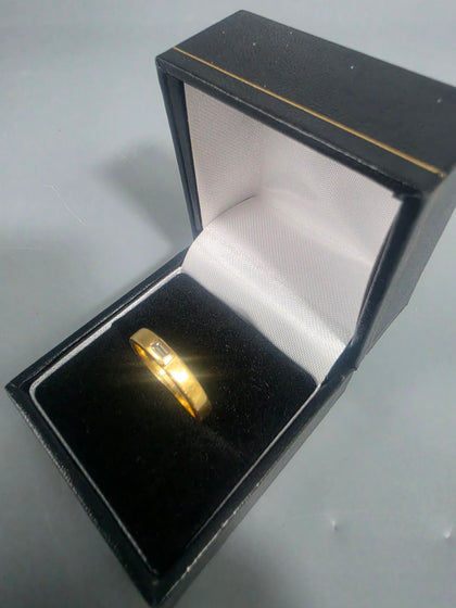 18CT GOLD RING 750 4.0G Size O