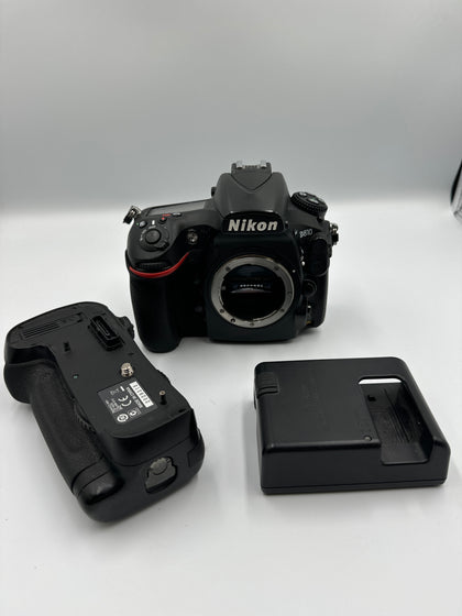 Nikon D810 Body only