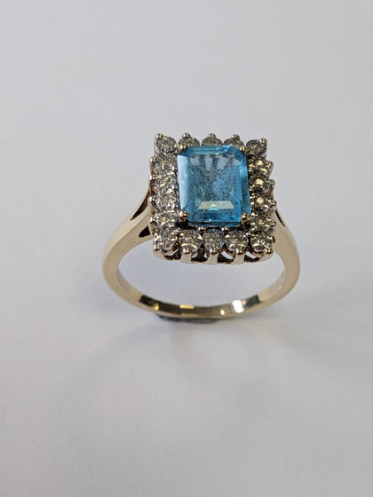 9ct Gold Diamond Ring With Large Blue Stone Size Q