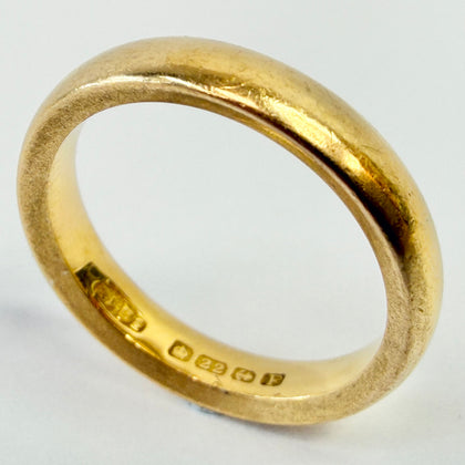 22ct yellow gold wedding band ring size N