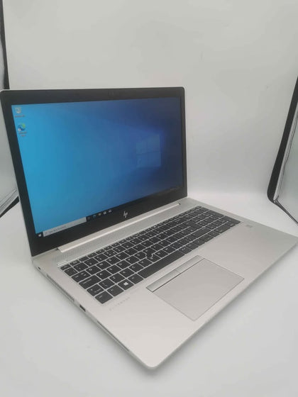 HP 755-G5, Ryzen 7 2700U, 16GB Ram, 256GB SSD, 15