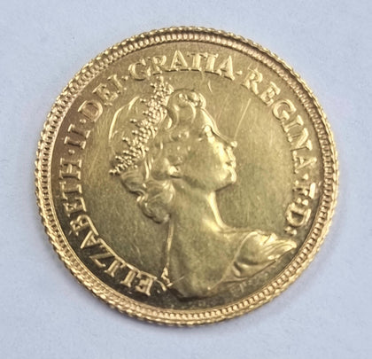 22ct Gold Queen Elizabeth II Half Sovereign Coin 1982
