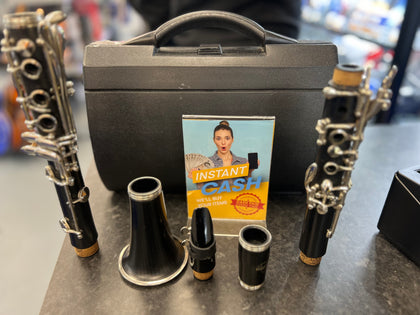 PRO SOUND CLARINET IN HARD CARRY CASE LEIGH STORE.