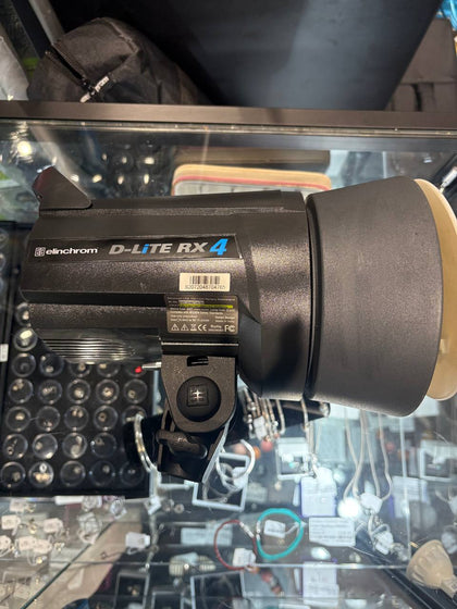 Elinchrom D-lite RX 4 with power cable