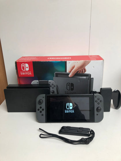 NINTENDO SWITCH GREY