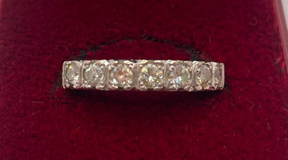 18ct Gold Diamond Ring (N)