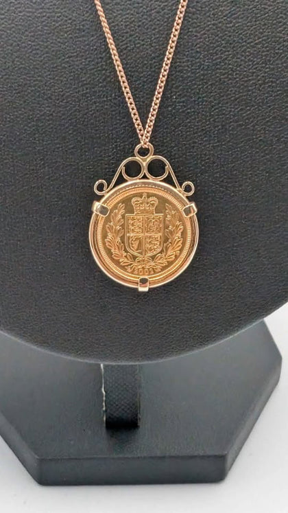 9ct Yellow Gold Chain With 22ct 2002 Elizabeth II Half Sovereign Coin in 9ct Mount - 7.86 Grams - 22