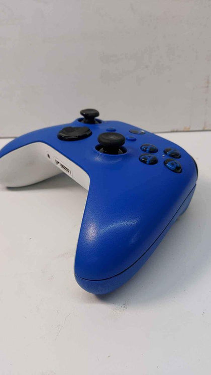 Offical Microsoft Xbox Series Robot Pad Controller - Shock Blue - Unboxed