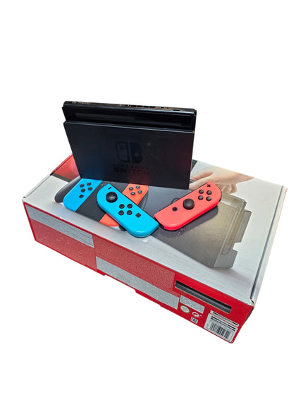 Nintendo Switch 32GB + Docking Station
