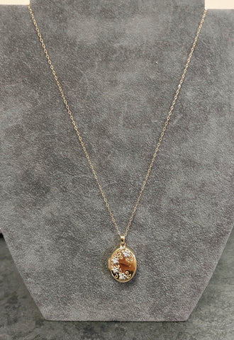 9ct Yellow & White Gold Oval Flower Locket & Chain 18
