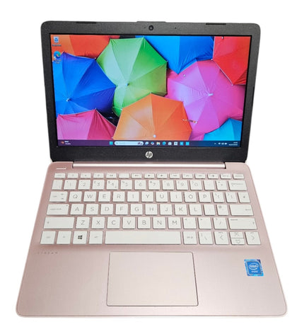 HP Stream 11-AK 64gb laptop - with Charger