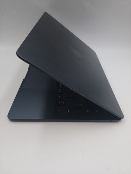 MacBook Air 14,2/M2 (8-CPU 8-GPU)/16GB Ram/256GB SSD/13