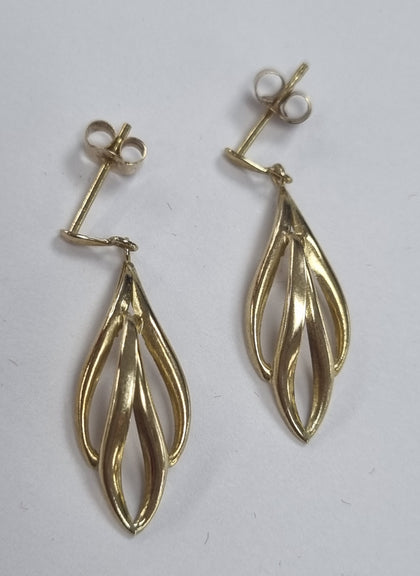 9ct Gold Leaf Earrings