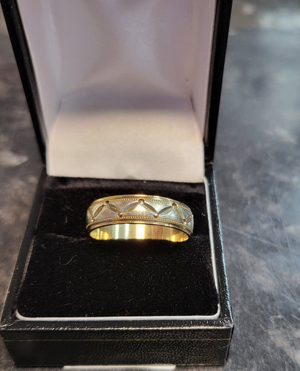 9ct Yellow Gold Patterned Band Ring - Size U - 4.09G
