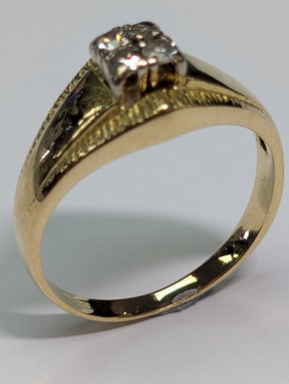18CT Gold  Quad Diamond Ring