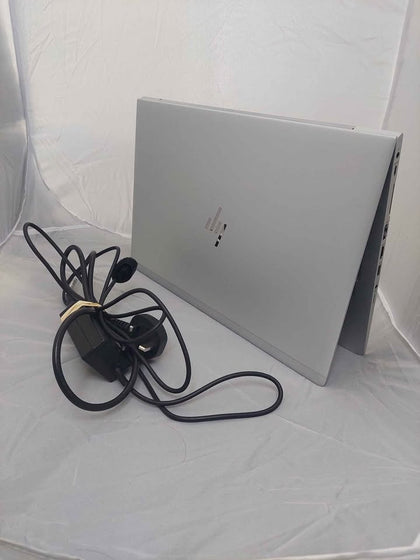 HP 755-G5, Ryzen 7 2700U, 8GB Ram, 256GB SSD, 15