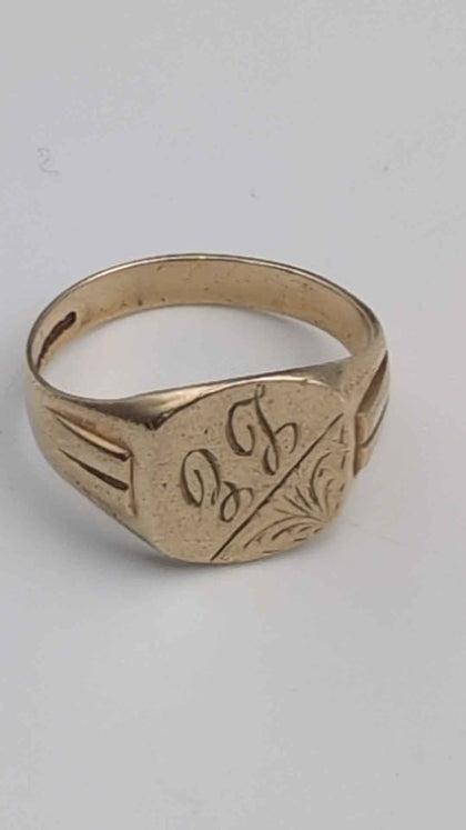 9ct Yellow Gold Vintage Men’s Signet Ring with Engraved Pattern – 4.93g – Size R – Classic Retro Style