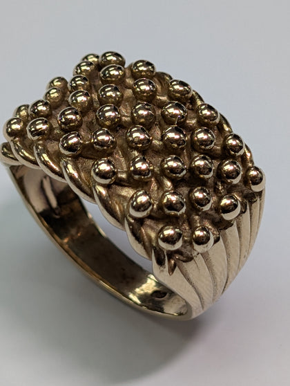 Gold heavy keeper ring