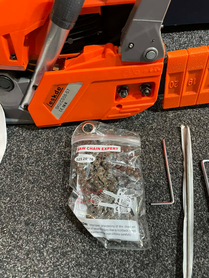 CORDLESS CHAINSAW