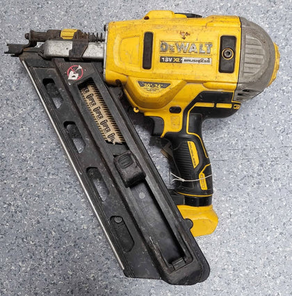 Dewalt (DCN692) Cordless Nail Gun BODY ONLY