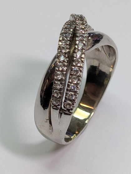 9ct White Gold Puzzle Style Ring