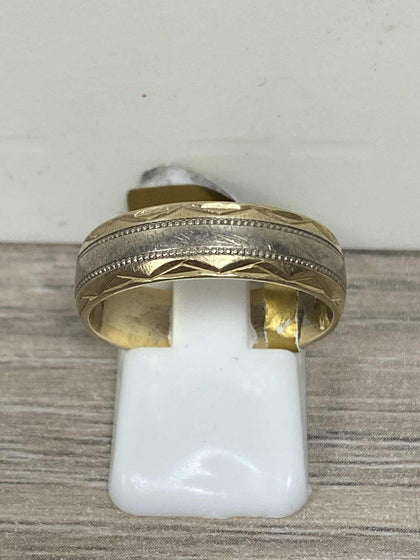 9ct Yellow And White Gold Ring (Size R) Apx 4.6g