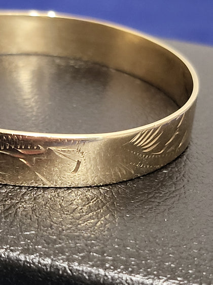 9ct Yellow Gold Patterned Bangle - 2