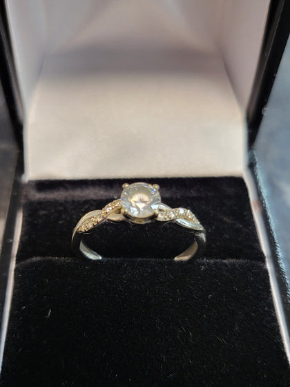 9CT White Gold and CZ Ring - Size L - 1.4g