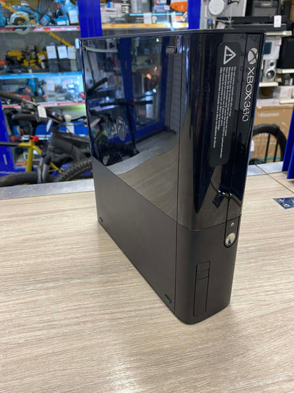 XBOX 360 E
