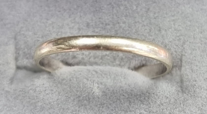 9ct White Gold Band Size O1/2