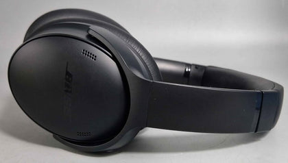 Bose quiet comfort over ear headphones boxed