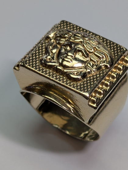 14ct gold medusa ring