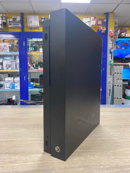 Xbox One X - 1Tb