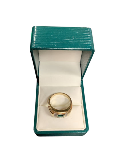 9ct Gents Diamond signet ring