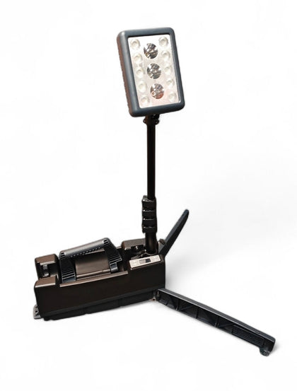 Solaris Pro Nightsearcher Rechargeable Light**Boxed**