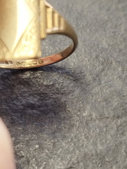 Square 9ct Ring Size O
