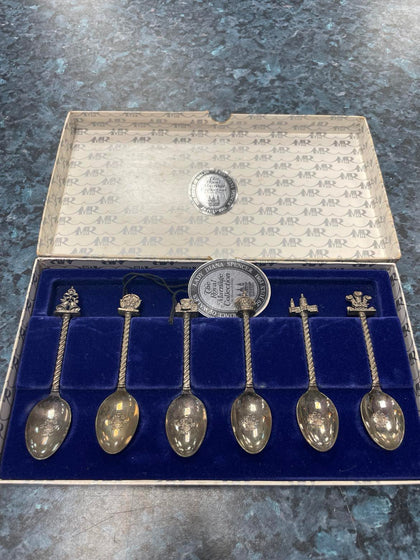 The Royal Marnage Collection - Spoons.