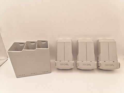 DJI Mini 3 Pro Two Way Charging Hub & 3 Batterys