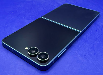 Samsung Galaxy Z Flip7 256GB Blue Shadow Unlocked Boxed - Chesterfield