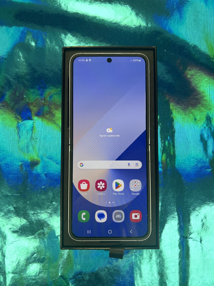 Samsung Galaxy Z Flip 6 - Unlocked - Boxed
