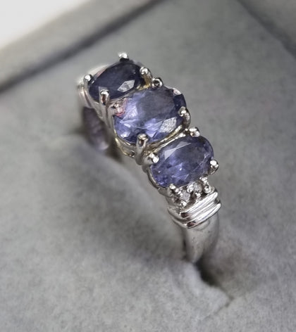 9ct White gold Ring With Purple Stones Size N