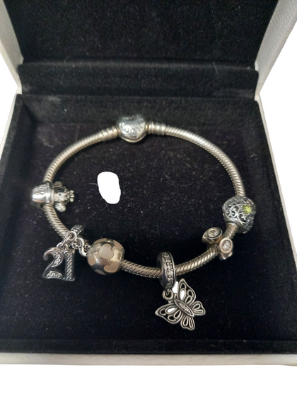 Pandora Bracelet With 6 Charms