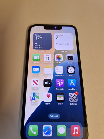 Apple iPhone 13