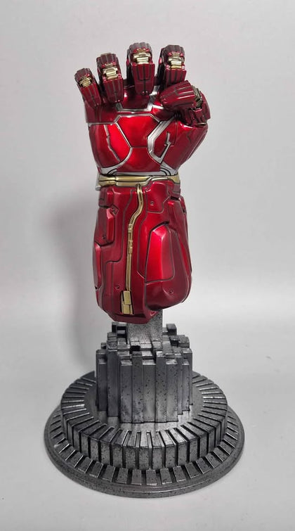 MARVEL - Avengers Endgame - Replica 1/4 - Nano Gauntlet - 19cm