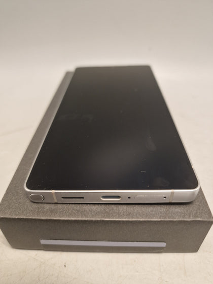 Samsung Galaxy S25 Ultra 512GB Titanium Silverblue, Unlocked Boxed ***DUEL SIM*** comes with charge cable