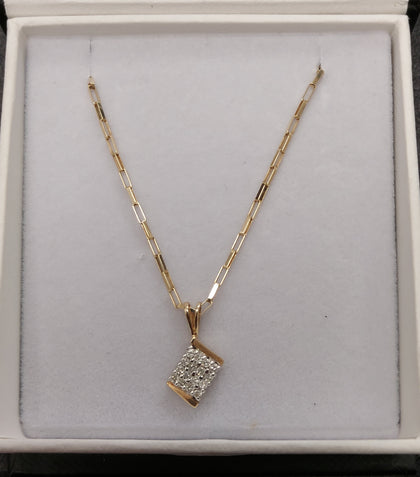 9ct Yellow Gold Rectangle Link Chain & Clear Gemstone Pendant