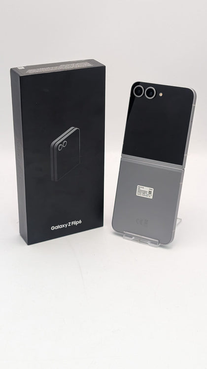 Samsung Galaxy Z Flip6 5G - 512GB/12GB - Silver - READ DESCRIPTION