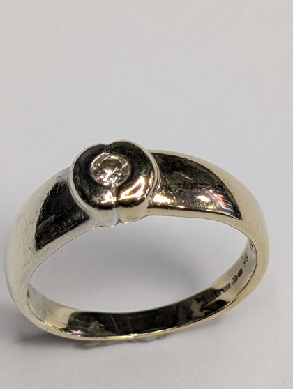 9ct white & yellow gold coffee bean diamond ring